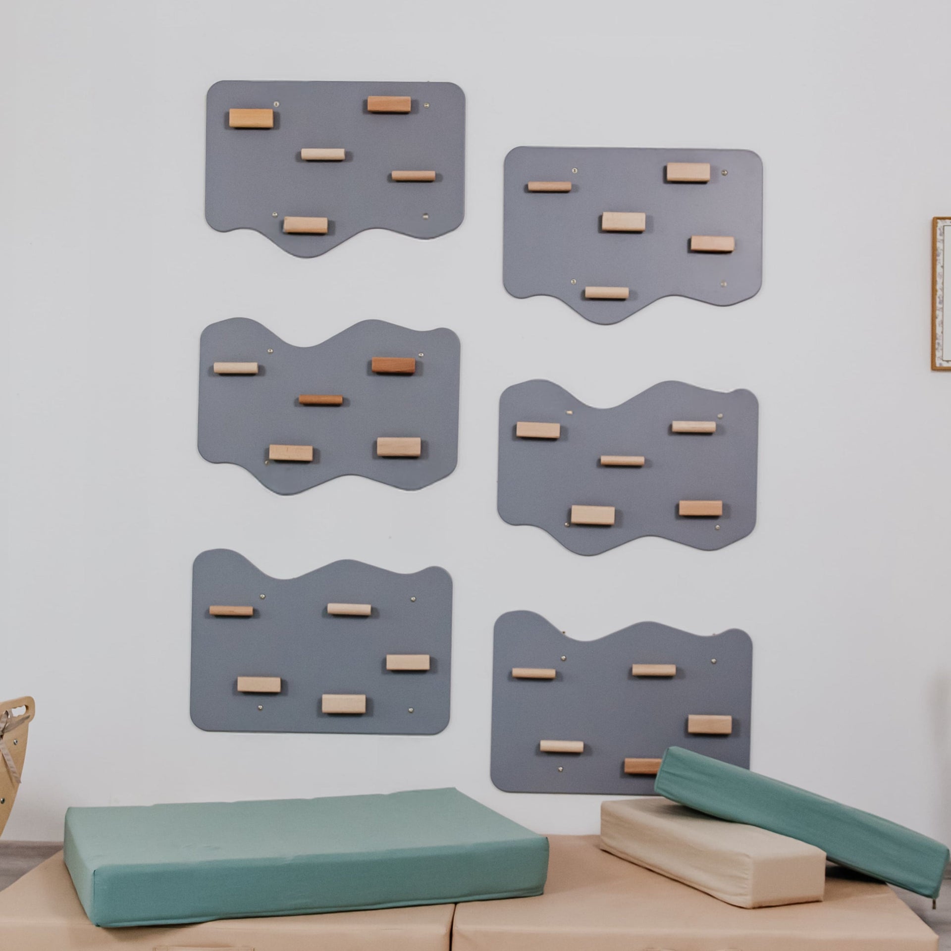 Indoor Rock Wall with Cloud-Shaped Panels & Wooden Climbing Holds for Kids 3-10