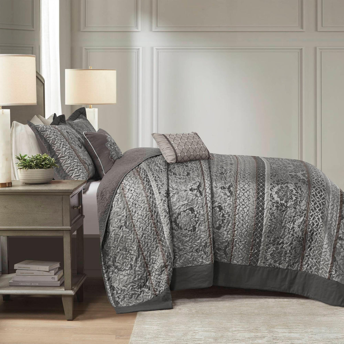 5-Piece Queen Reversible Jacquard Bedspread Set