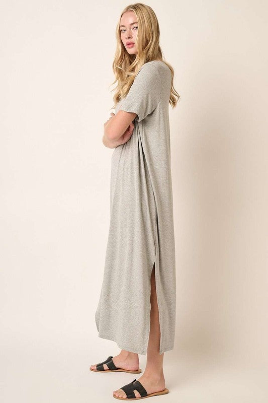 Side Slit Round Neck Short Sleeve Maxi Dress For Women – Casual and Chic Dress with Side Slits for a Relaxed yet Polished Look