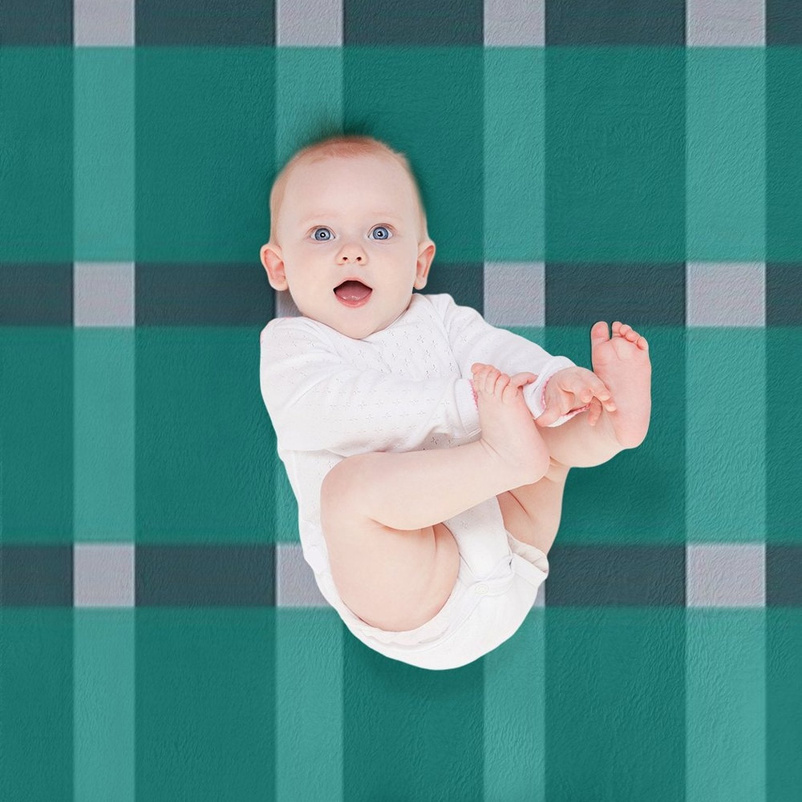 Plaid Design of Dark Green Hues Eco-conscious Throw Blanket