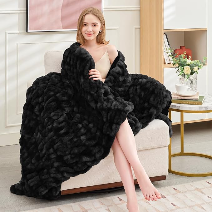 Ultra Soft Luxury Faux Fur Throw Blanket for Counch,Fuzzy Fluffy Plush Warm Cozy Elegant Wrinkled Blanket for Sofa Bedroom Living Room,（50