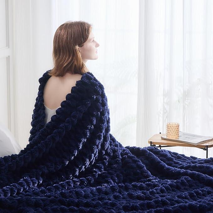 NEWCOSPLAY Super Soft King Blanket Dark Navy Premium Silky Flannel Fleece 3D Clouds Stylish Jacquard Lightweight Bed Blanket All Season Use 350GSM (Dark Navy, King(90