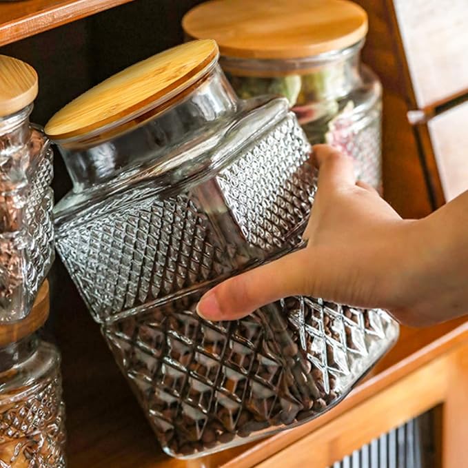 Large Glass Storage Jar, 60 FL OZ Glass Food Storage Containers with Bamboo Lid, Kitchen Containers Cereal Canisters Decorative Jar for Candy Snack Cookies Coffee Tea Nuts Airtight Glass Jars (Square)