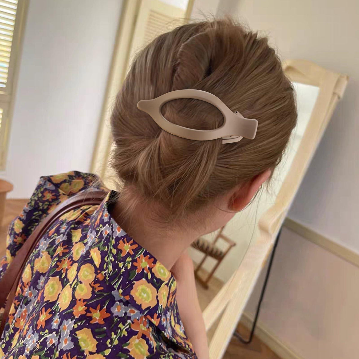 4Pcs Hair Clips Large Hair Claw Clips Matte Neutral Hair Clip Hair Accessories