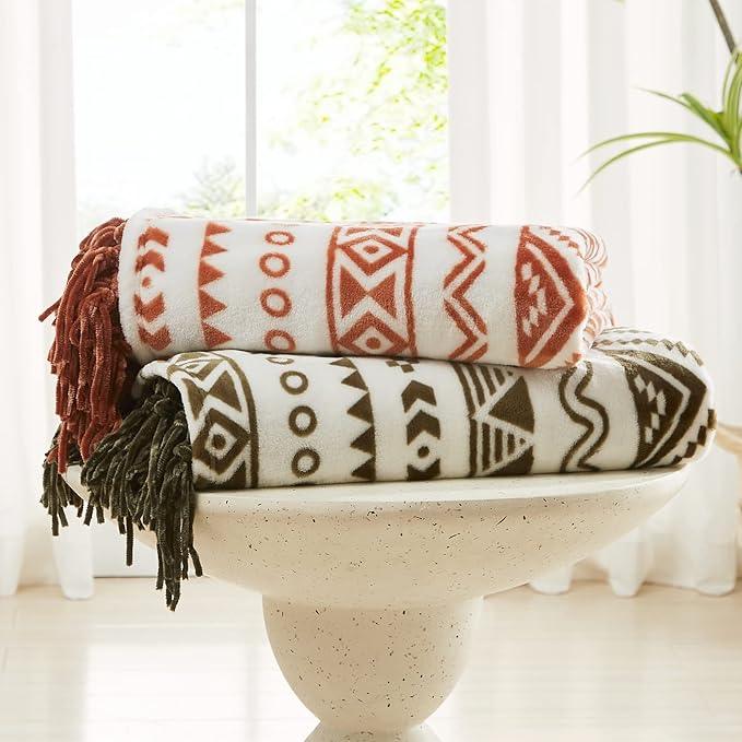 CASAAGUSTO Boho Throw Blanket - Terrcotta Decorative Blankets with Tassel, Printed Flannel Bohemian Blanket for Chair, Bed, Sofa, Couch(50 * 60, Terrcotta)
