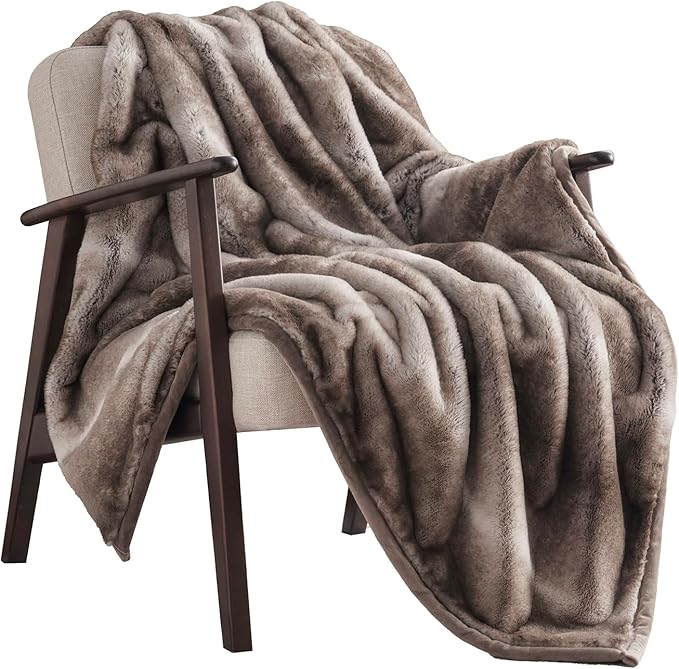 Ultra Soft Luxury Fluffy Mink Faux Fur Throw Blanket, Thick Warm Fall Winter Blankets for Bed, Couch, Cozy Plush Reversible Blanket for Chair, Sofa (Ombré Hazel Brown, 60