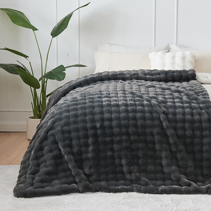 NEWCOSPLAY Faux Fur Twin Blanket Grey Bubble Blanket Thick Warm Soft for Couch Sofa Bed 550GSM (Grey, Twin(60