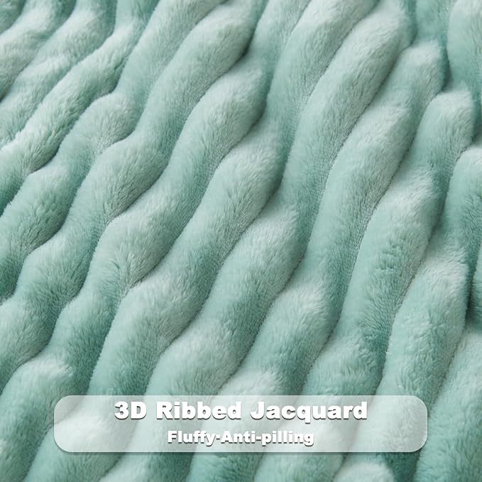 NEWCOSPLAY Super Soft King Blanket New Sage Green Premium Silky Flannel Fleece 3D Ribbed Jacquard Lightweight Bed Blanket All Season Use (New Sage Green Ribbed, King(90