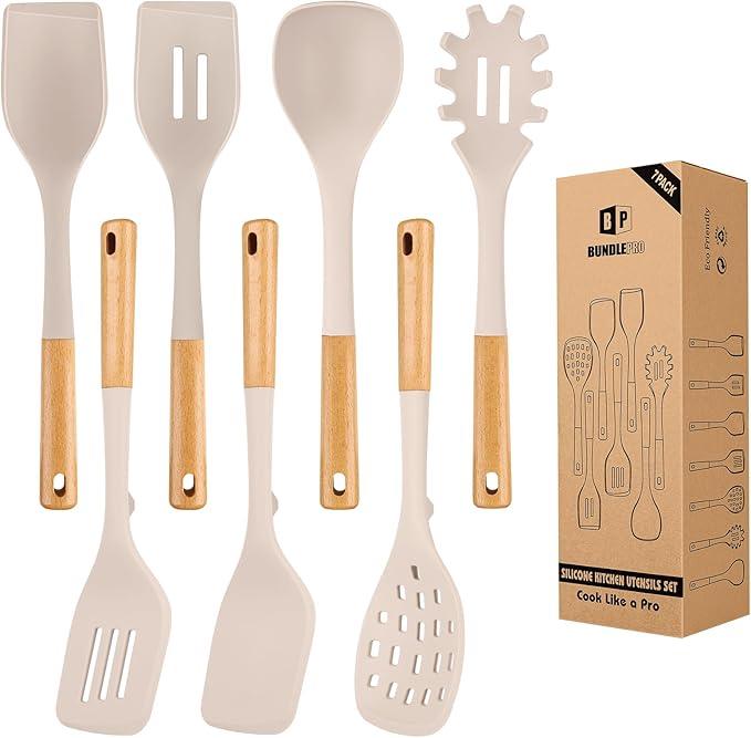 Silicone Kitchen Utensil Set for Non Stick Cookware, 7 Pcs Heat Resistant Cooking Utensils with Wooden Handle, BPA Free Kitchen Tools with Spatulas, Spoons, Skimmer and Pasta Fork (KHAKI)