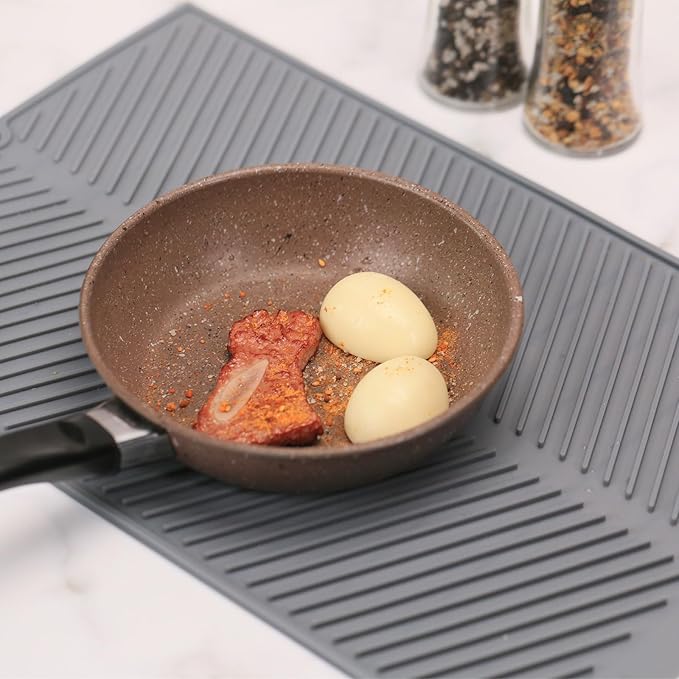Silicone Dish Drying Mat for Kitchen Counter, 15''x 10'' Drying Mat with Drain Lip, Non-Slip Dish Drainer Mats with Built-in Drain, Heat Resistant Drain Pad on Countertop, Gray