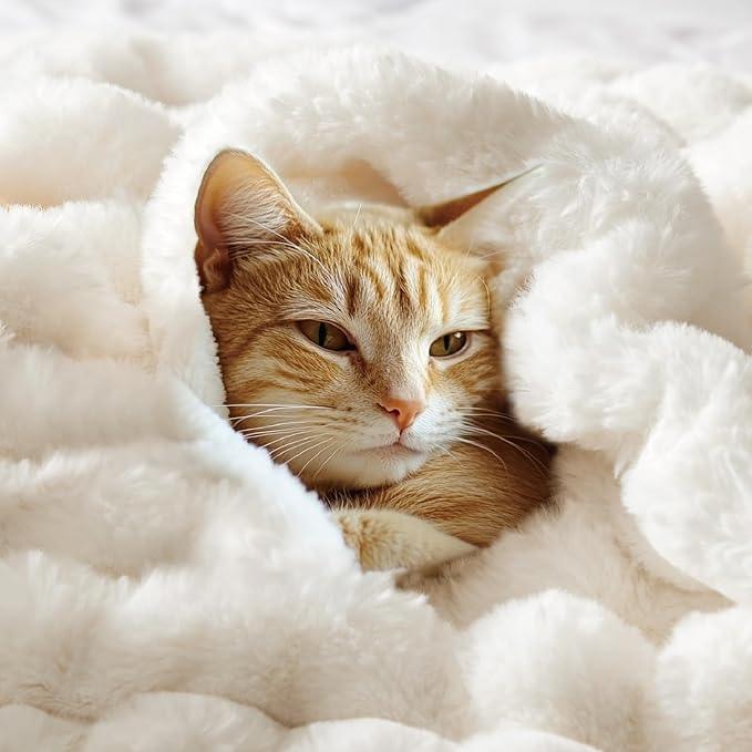BEDELITE Faux Fur Throw Blanket for Couch, Soft and Cozy Luxurious 3D Striped Fluffy Blanket, 770GSM Thick Warm Plush Fuzzy Faux Rabbit Fur Blanket for Women Gift (Cream, 60