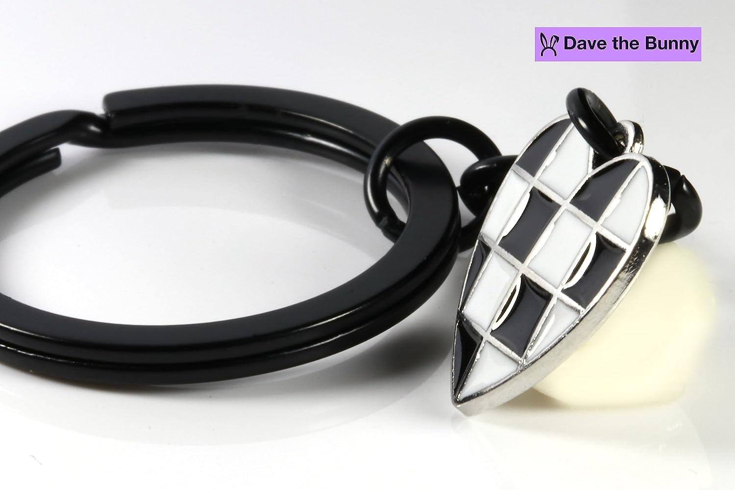 Dave The Bunny Checkered Keychain - Racing Keychain or Car Racing Gifts for Men and Women a Beautiful Checkered Heart Keychain