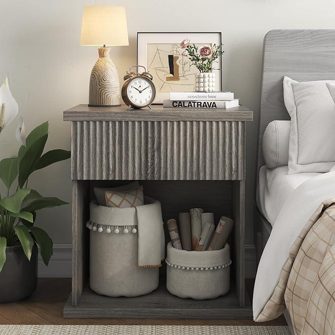 Fluted Nightstand, 22.8