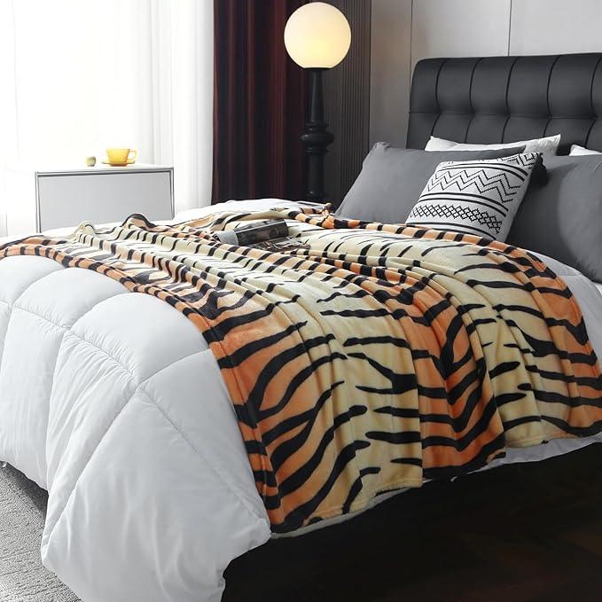 MERRYLIFE Tiger Stripe Print Throw Blanket Decorative Fleece Throw | Ultra-Plush Colorful | Couch Blanket Travel Lap | Home Gift Use(50