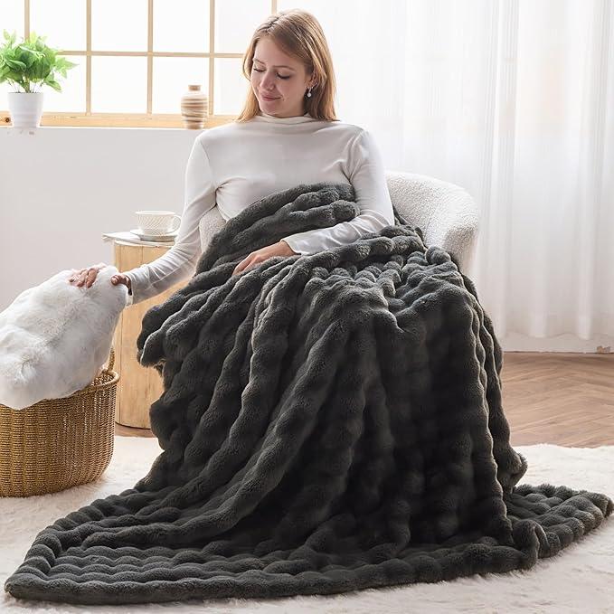 NEWCOSPLAY Faux Fur Twin Blanket Grey Bubble Blanket Thick Warm Soft for Couch Sofa Bed 550GSM (Grey, Twin(60