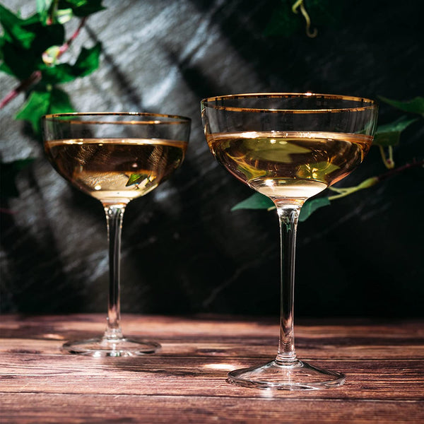 Vintage Crystal Champagne Coupe Gold Rim Glasses | Set of 4 | 7 oz, Gilded Rim Classic Cocktail Glassware - Martini, Manhattan, Cosmopolitan, Sidecar, Daiquiri | 1920s Style Saucer Goblets | Gift Box