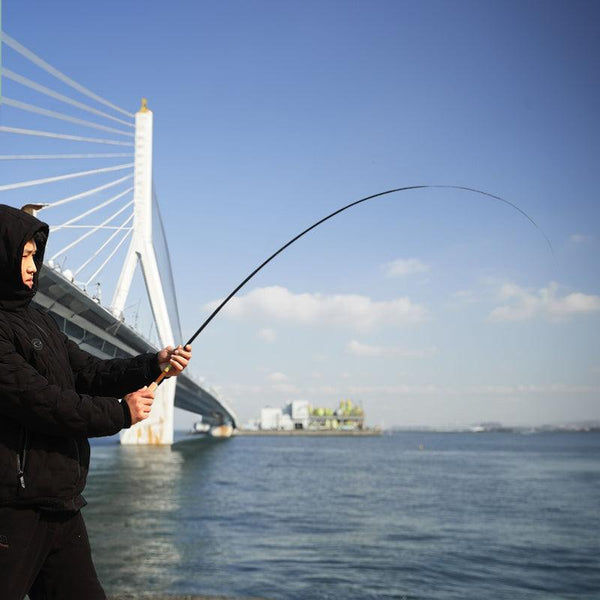 26cm ultra-short portable telescopic fishing rod, carbon fiber material, micro guide rings, ultra-light and durable.