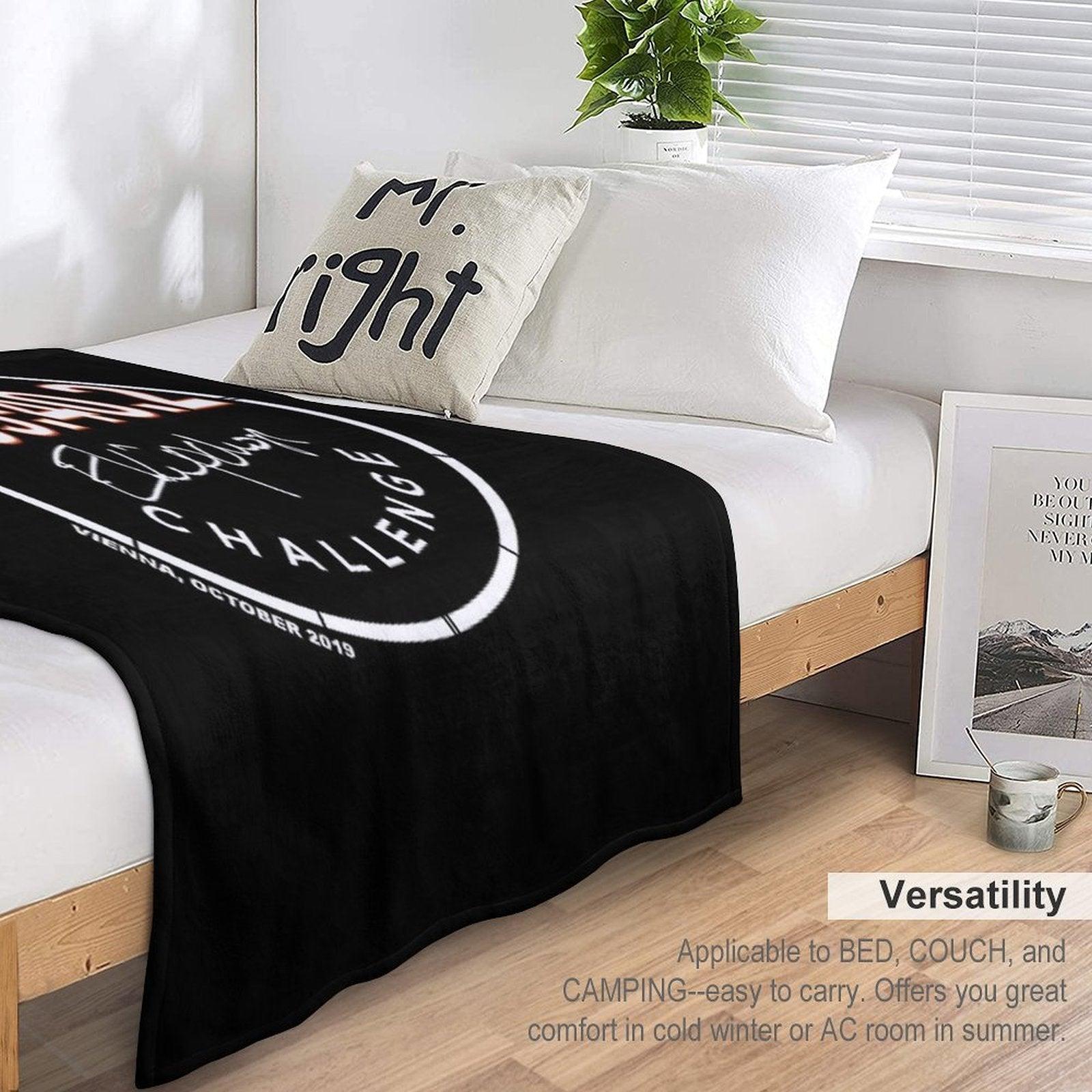 No Human Is Limited Eliud Kipchoge Fan, Design  Classic T-Shirt Throw Blanket