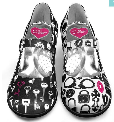 Chocolaticas® Mid Heels KEY Women's Mary Jane Pump