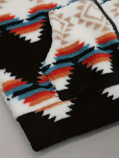 Modern Women Geometric Zip-Up Sherpa Jacket With Hood And Pockets Stylish Winter Jacket