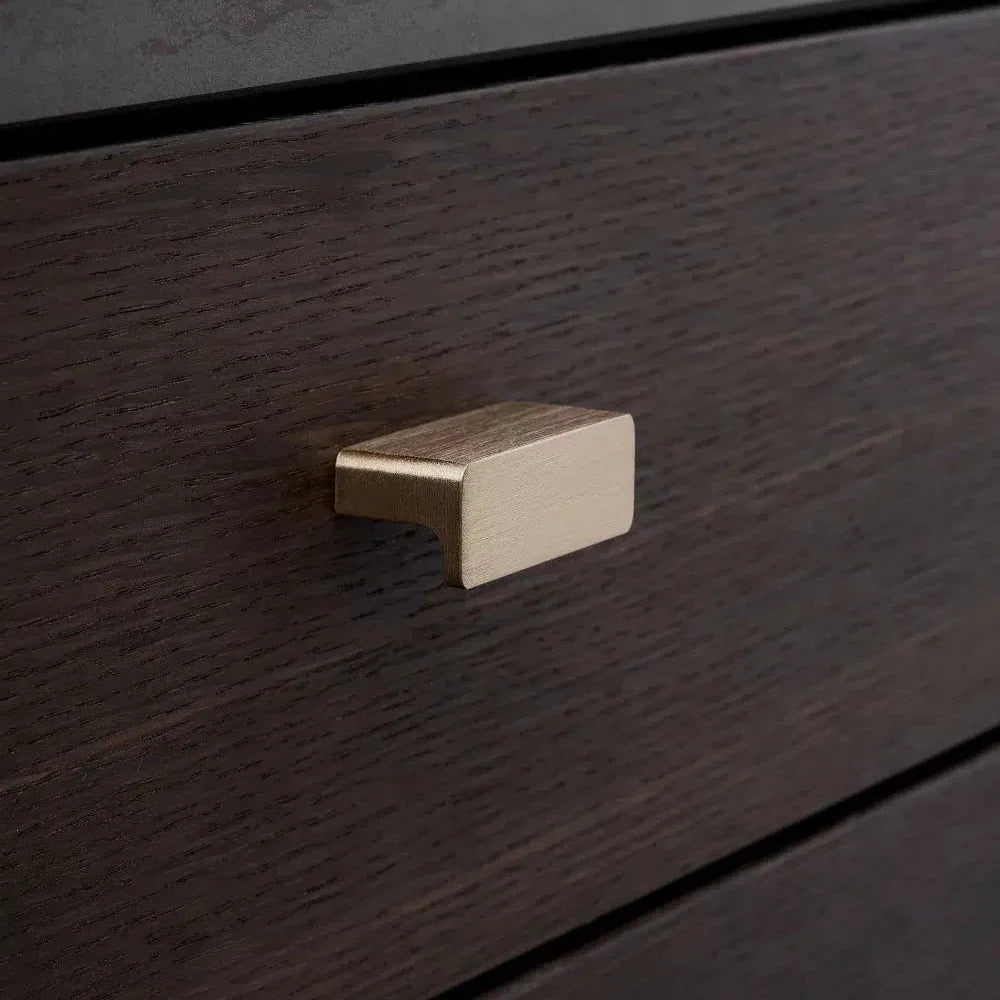 Straight Brushed Brass 