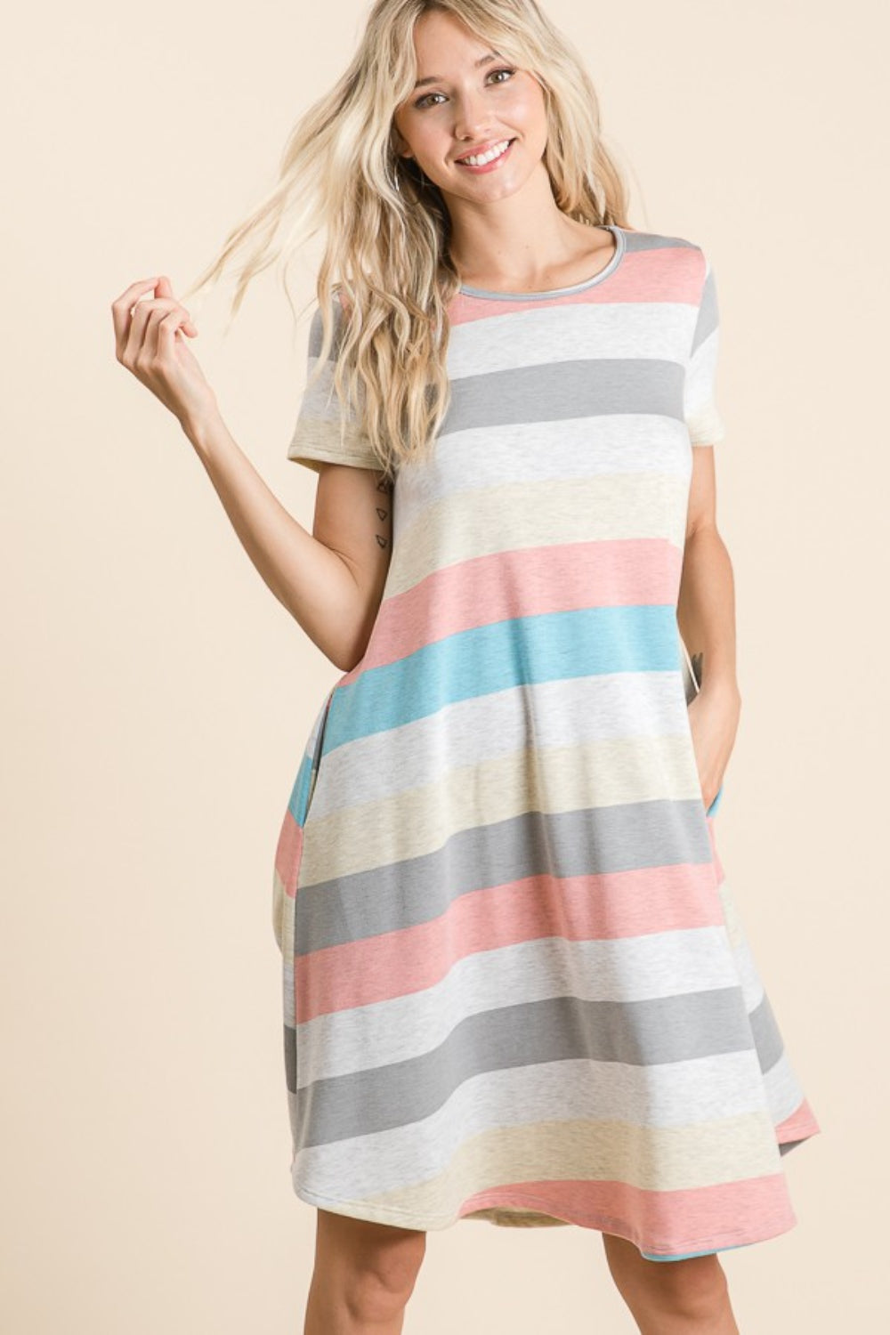 Striped Short Sleeve Dress with Pockets For Women – Casual Striped Dress, Comfortable Short Sleeve Dress, Pocketed Striped Dress, Versatile Striped Dress, Relaxed Fit Dress, Effortless Striped Dress, Chic Short Sleeve Dress