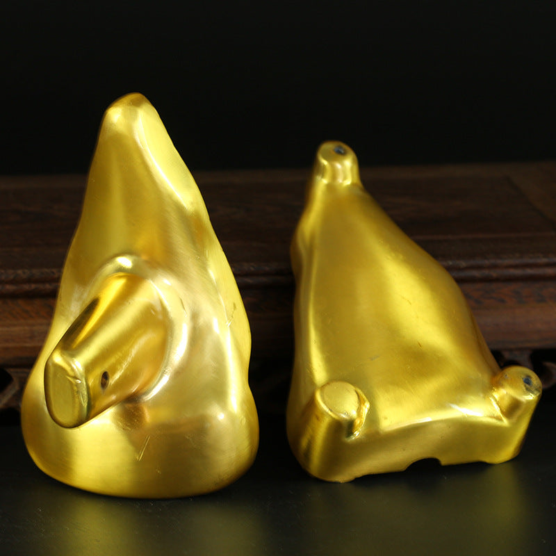 The mold is made of pottery clay, water and copper alloy, and is dedicated to Xizang Tridimensional Lotus Master