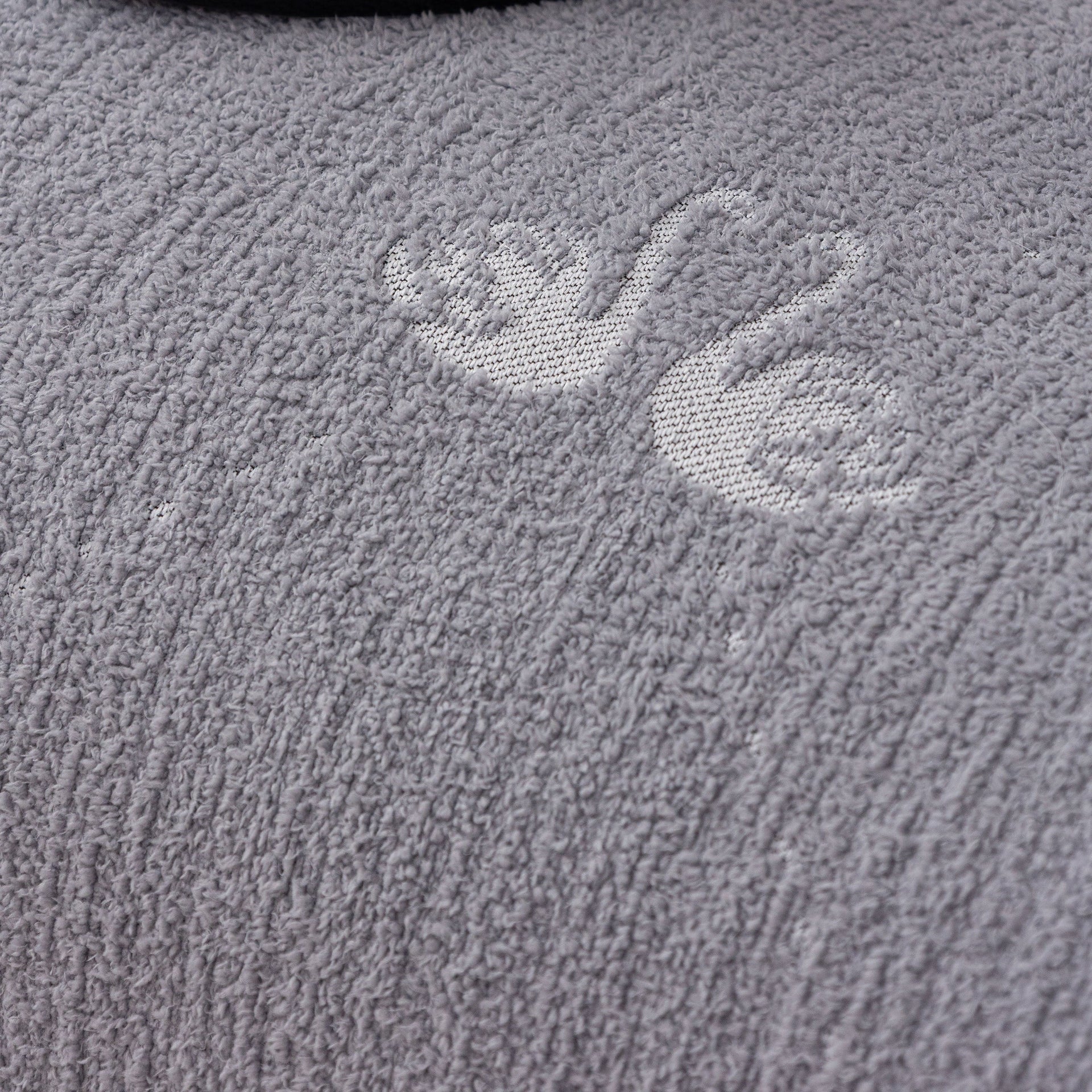 Luxurious Jacquard Couch Cover, Snag-Resistant Pet Friendly Couch Throw with Fringe