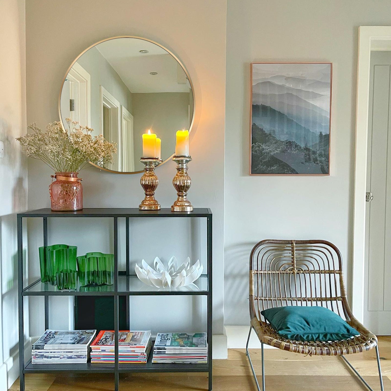 24 Inch Gold Metal Framed Round Bathrrom Mirror for Wall.