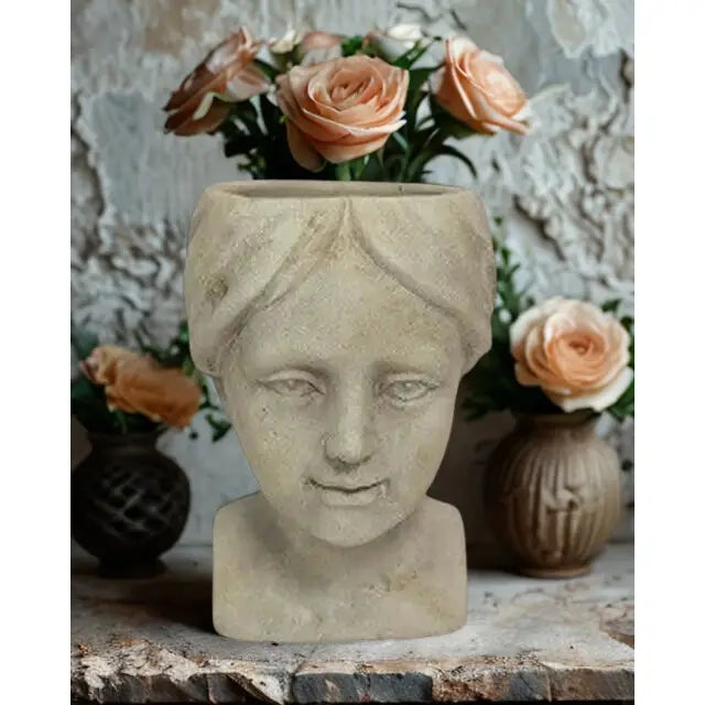 Female Peasant Planter