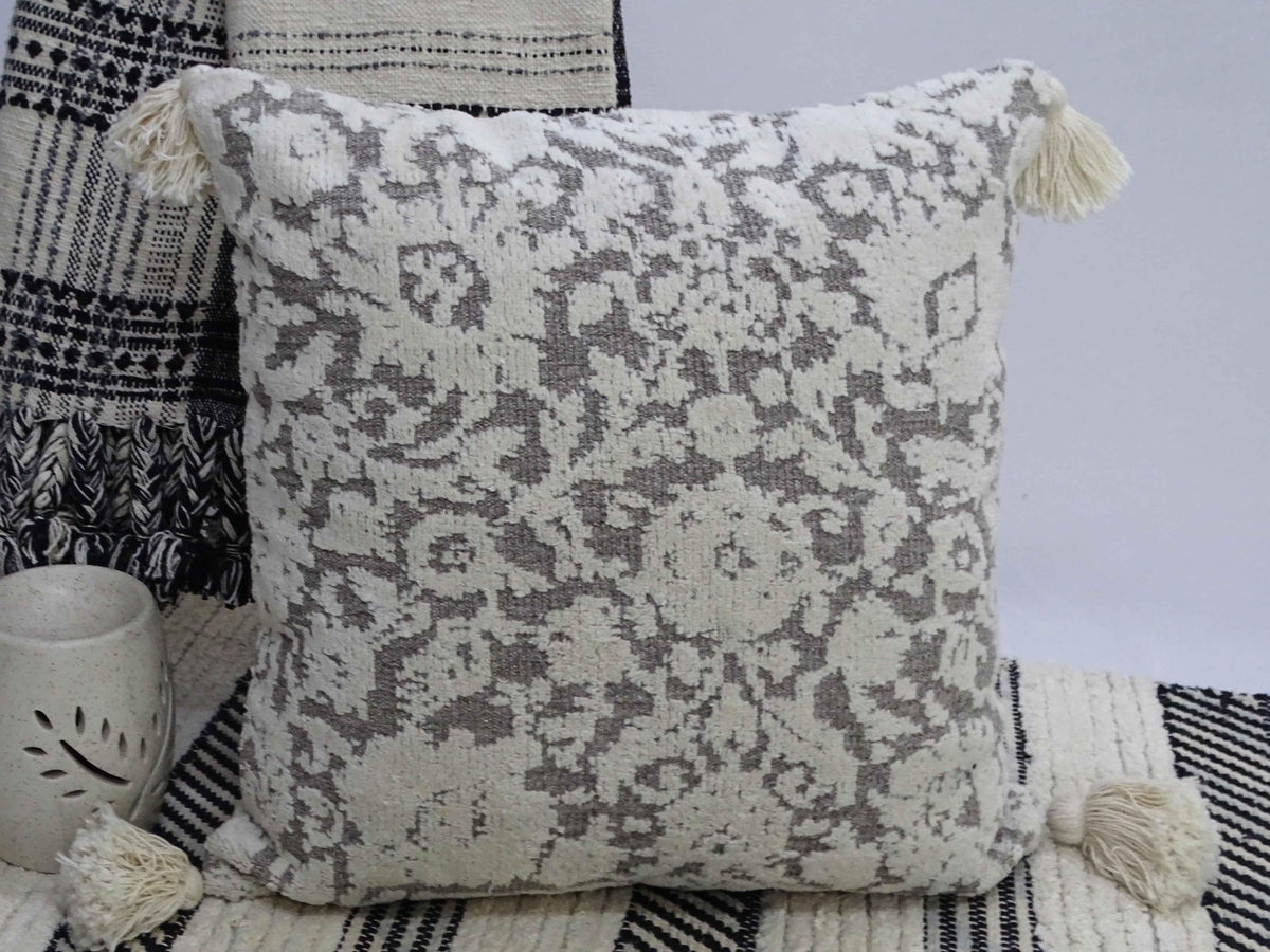 Throw Pillow with Tassels 20