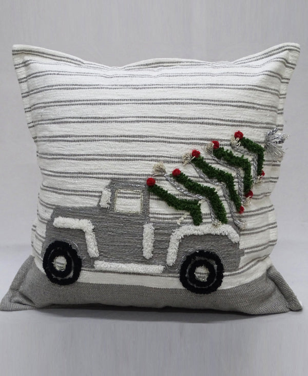 Vibhsa Christmas Decorative Throw Pillow 20