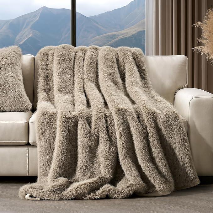 Luxury Faux Fur Throw Blanket, Soft Fluffy Faux Mink Blankets for Bed, Couch, Sofa, Thick Cozy Plush Warm Fur Throws with Reversible Velvet, Natural Mink, 50