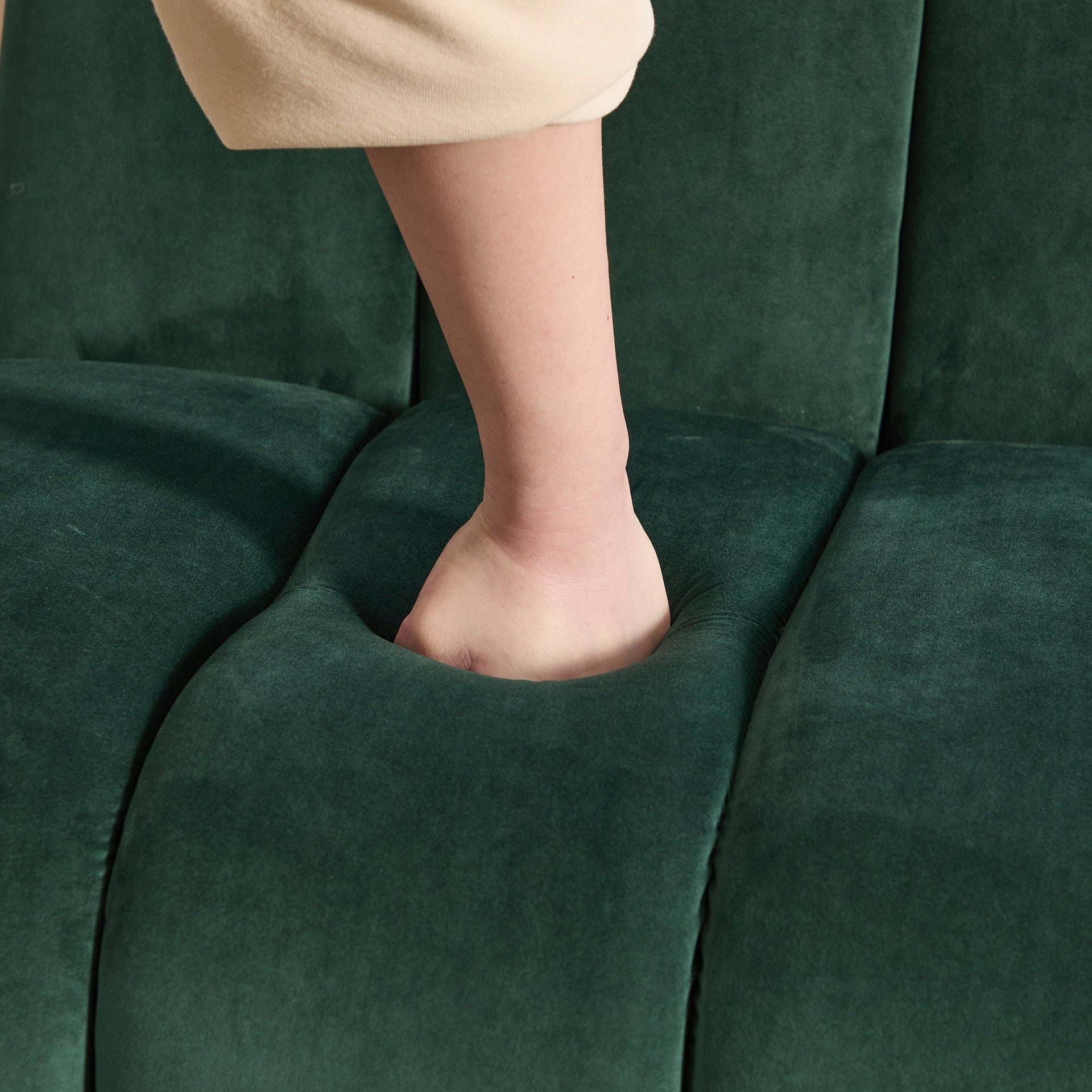 Modern Green Velvet Armless Accent Chair with Black Metal Legs