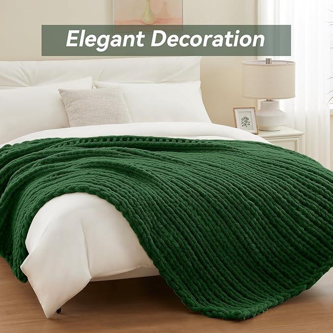 Chunky Knit Throw Blanket, 40''*50'' Knitted Throw Chenille Yarn for Bed Couch, Handmade Grass Green Crochet Big Thick Blanket, Machine Washable Cute Comfy Blanket for Home Decor