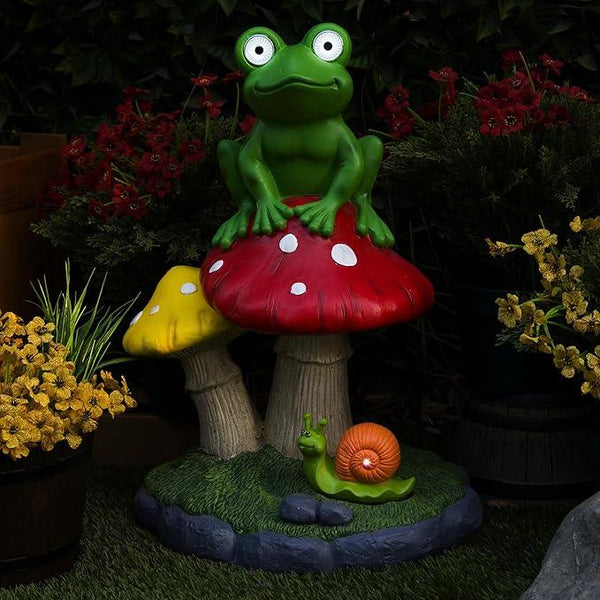 Alpine Corporation ZEN390SLR-L Frog on Mushroom Statue with LED Lights, Solar-Powered LED Frog Garden Statue, 24