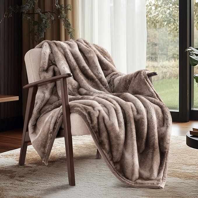 Ultra Soft Luxury Fluffy Mink Faux Fur Throw Blanket, Thick Warm Fall Winter Blankets for Bed, Couch, Cozy Plush Reversible Blanket for Chair, Sofa (Ombré Hazel Brown, 60