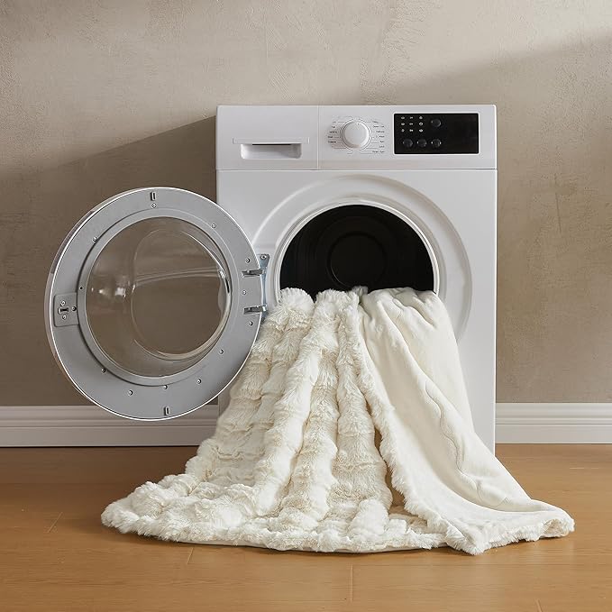 JELLYMONI Faux Fur Throw Blanket, White Fuzzy Cozy Plush Bubble Bed Blanket, Thick and Warm, Queen (90