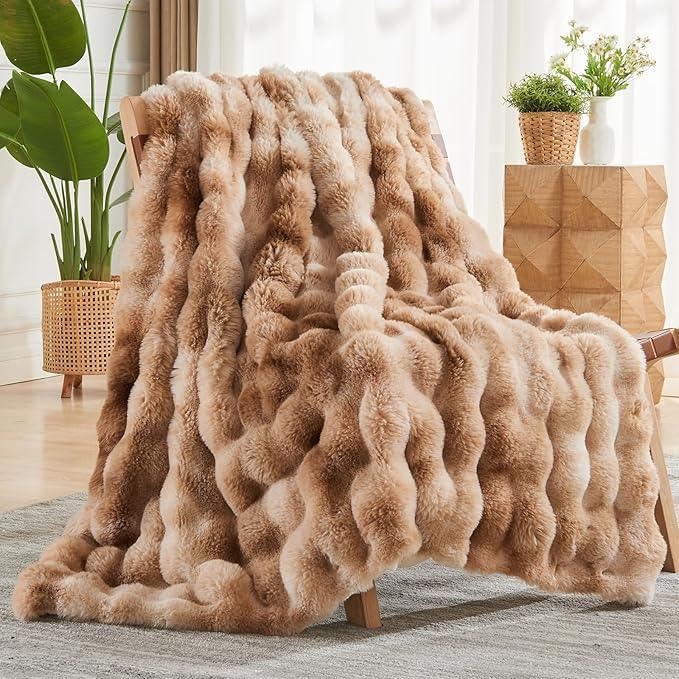 NEWCOSPLAY Faux Fur Throw Blanket Tie-dye Beige Luxury Fluffy Thick Warm Bubble Blanket for Couch Sofa Bed 700GSM (Tie-dye Beige, Throw(50