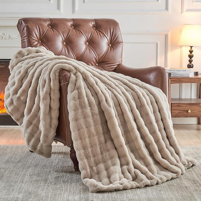 NEWCOSPLAY Faux Fur Throw Blanket Linen Bubble Blanket Thick Warm Soft for Couch Sofa Bed 550GSM (Linen, Throw(50