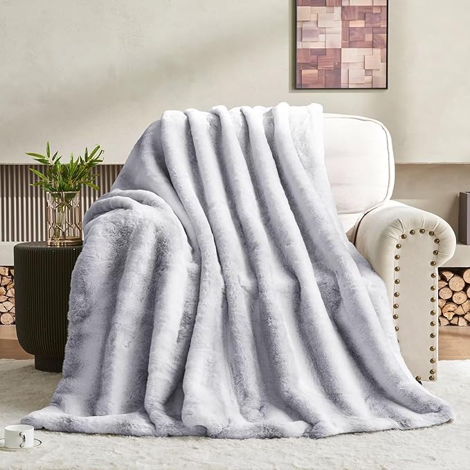 Luxury Faux Fur Blanket - Soft Warm Plush Blankets for Couch Sofa Bed, Fluffy Thick Throws for Bedroom, Office, Living Room, Decorative Reversible, Not Easy to shed - 70