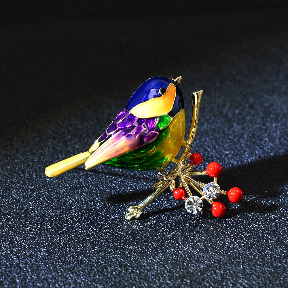 CINDY XIANG Cute Vivid Bird Brooches For Women Winter Animal Design Pin Branch Accessories 3 Colors Available High Quality