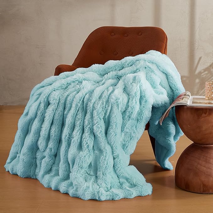 JELLYMONI Faux Fur Throw Blanket, Blue Cozy Plush Bubble Bed Blanket, Thick and Warm, Twin (60