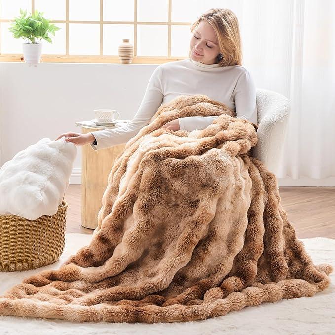 NEWCOSPLAY Faux Fur Throw Blanket Tie-dye Beige Luxury Fluffy Thick Warm Bubble Blanket for Couch Sofa Bed 700GSM (Tie-dye Beige, Throw(50