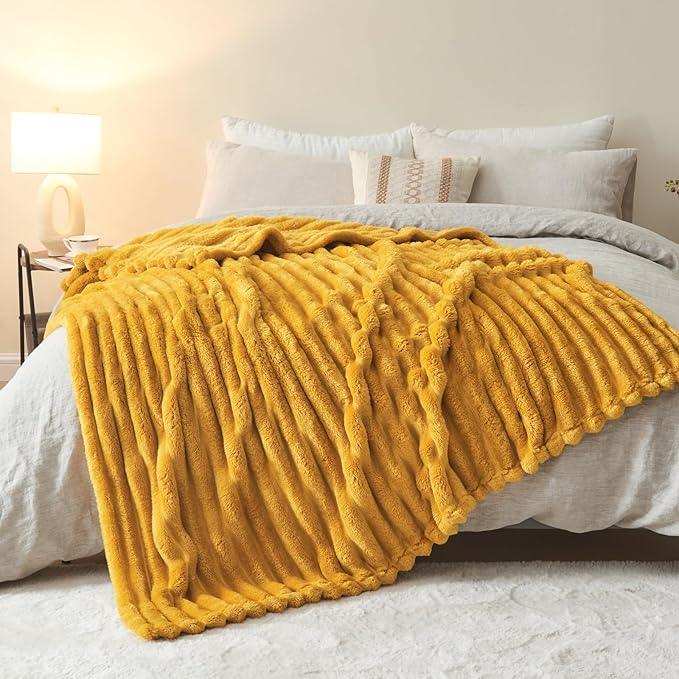 NEWCOSPLAY Super Soft Throw Blanket Mustard Yellow Premium Silky Flannel Fleece 3D Ribbed Jacquard Lightweight Bed Blanket All Season Use (Mustard Yellow Ribbed, Throw(50