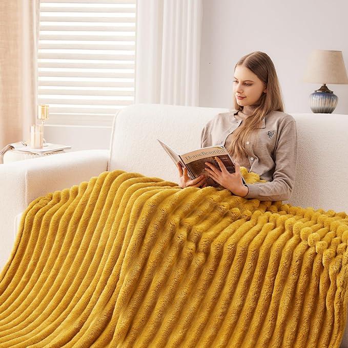 NEWCOSPLAY Super Soft Throw Blanket Mustard Yellow Premium Silky Flannel Fleece 3D Ribbed Jacquard Lightweight Bed Blanket All Season Use (Mustard Yellow Ribbed, Throw(50