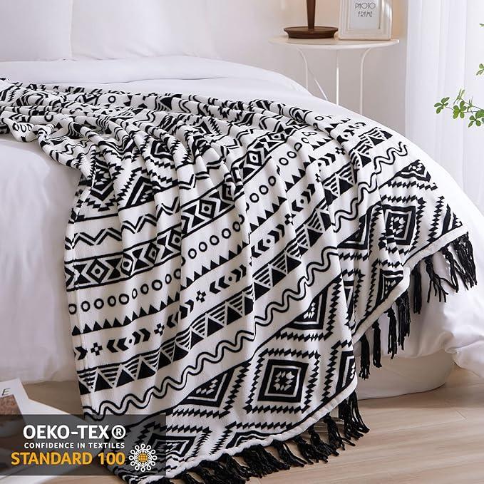 CASAAGUSTO Boho Throw Blanket - Black and White Decorative Blankets with Tassel, Printed Flannel Bohemian Blanket for Chair, Bed, Sofa, Couch(50 * 60, Black and White)