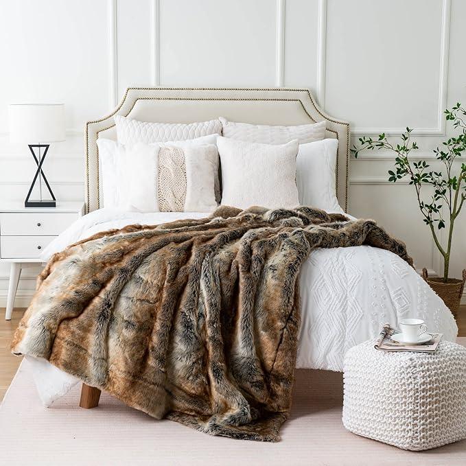 BATTILO HOME Large Brown Faux Fur Throw Blanket for Bed, Fall Fur Blanket and Throws, 60 x 80 Inches Super Soft Fuzzy Thick Warm Blankets for Couch, Reversible to Plush Velvet