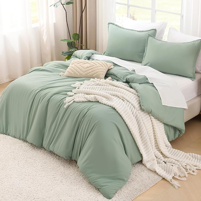 Litanika California King Comforter Set Sage Green - 3 Pieces Cal King Lightweight Solid Bed Comforter, Oversized Fluffy Down Alternative Comforter Quilt Blanket Bedding Set