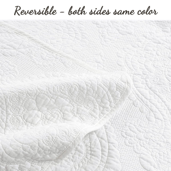 Solid White Chic Brocade Matelassé Medallion Floral Cotton Reversible Quilt Bedding Set